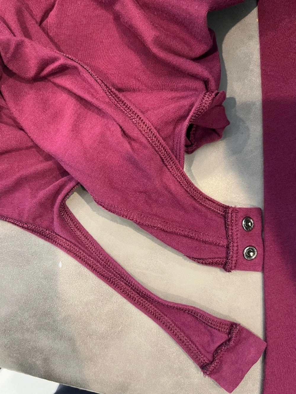 Express One Eleven Burgundy Deep V Bodysuit XS Long Sleeve Fitted Stretch Top
